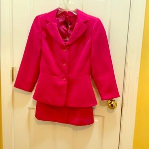 Gloria Vanderbilt Pink Suit